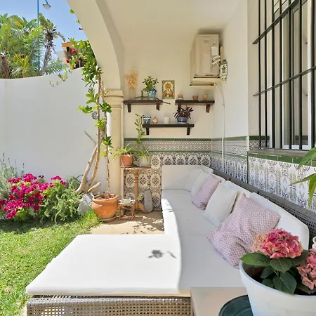 Hotel Casa Estilo Andaluza Cerca Del Centro Y El Mar - Casa Angeles Marbella