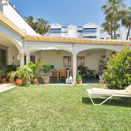 Hotel Casa Estilo Andaluza Cerca Del Centro Y El Mar - Casa Angeles Marbella