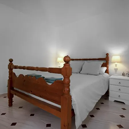 Casa Estilo Andaluza Cerca Del Centro Y El Mar - Casa Angeles