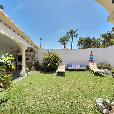 Hotel Casa Estilo Andaluza Cerca Del Centro Y El Mar - Casa Angeles